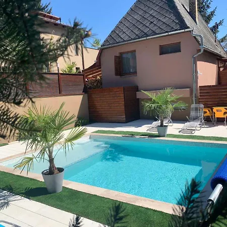 Mineral Smaragd Apartament